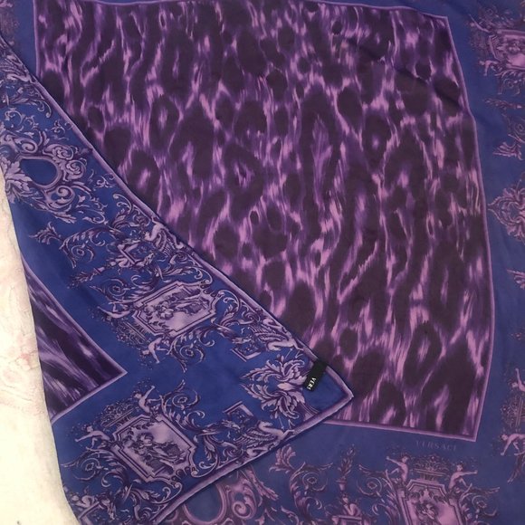 Authentic Versace Silk Scarf - Picture 6 of 7